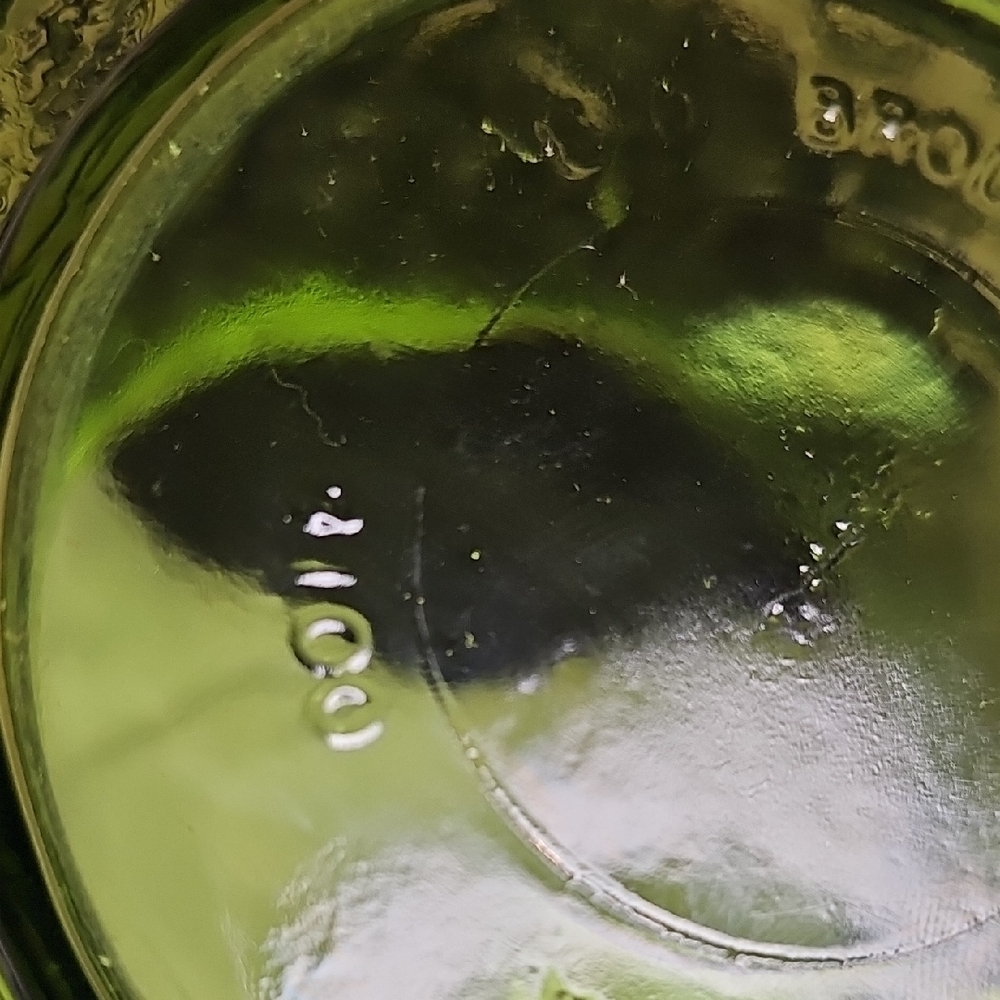 VTG- EO Brody - Textured Green Glass Bowl - Picture 3 of 8